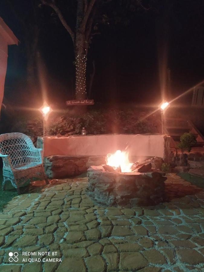 La Casa De Los Bonales Arroyomolinos de León Exterior foto